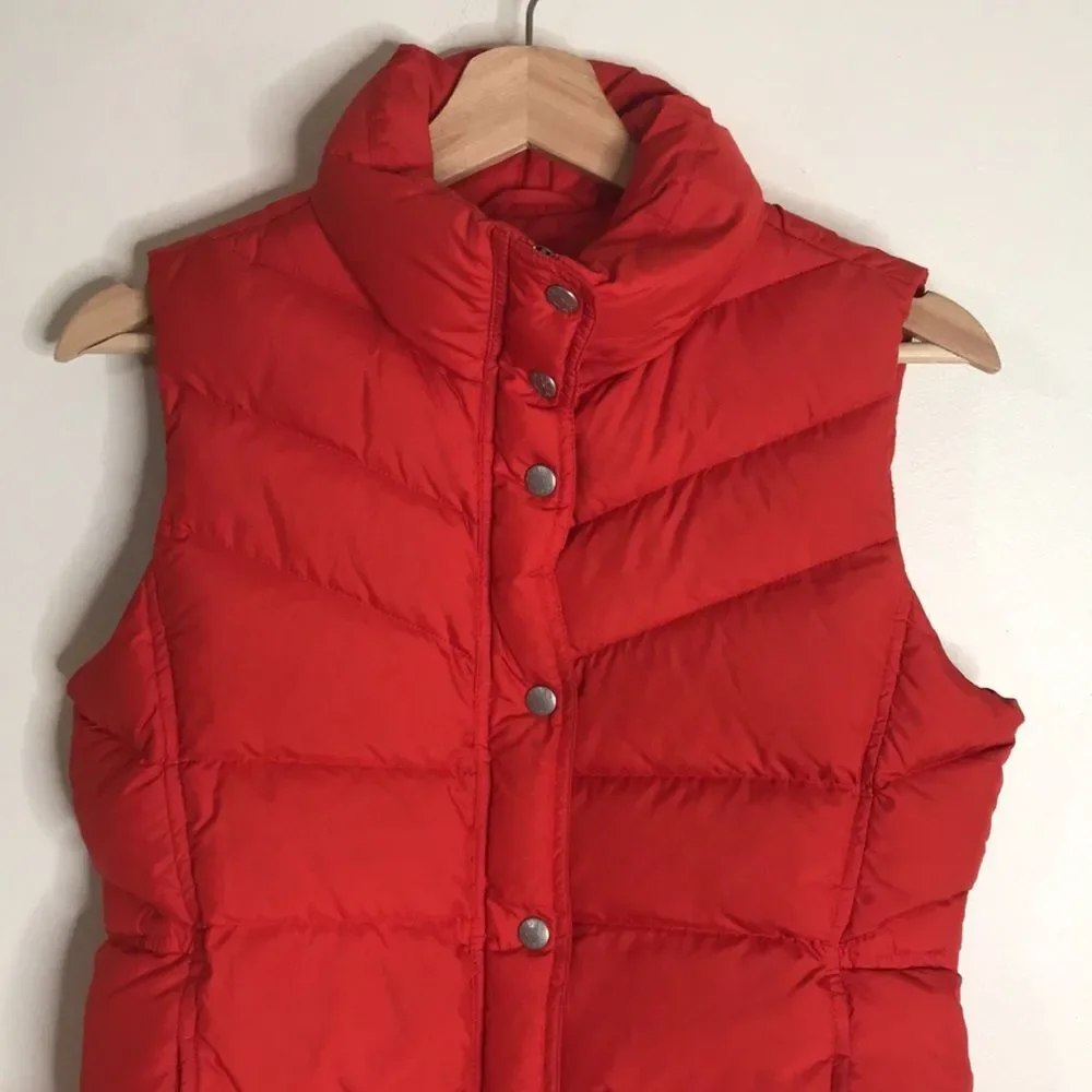 J.Crew quilted down Filled Puffer Vest Zip and Snaps Pockets Red Women size S‎